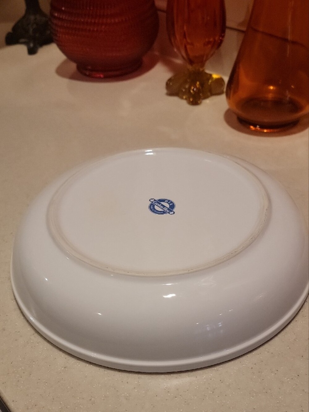 White Pasta Serving Bowl with Green and Red Rim - Picture 3 of 4